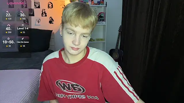 Snapshot of olivertasty chatting on October 15, 3:56 pm olivertasty online show from October 15, 3:56 pm