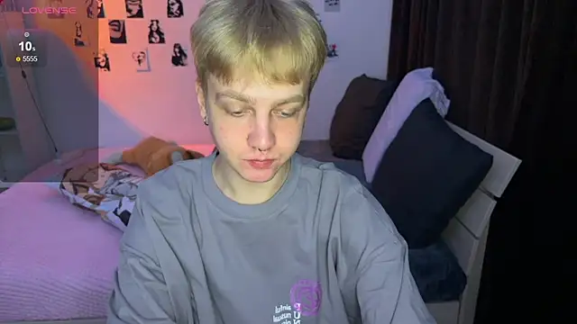 Snapshot of olivertasty chatting on October 19, 9:15 pm olivertasty online show from October 19, 9:15 pm