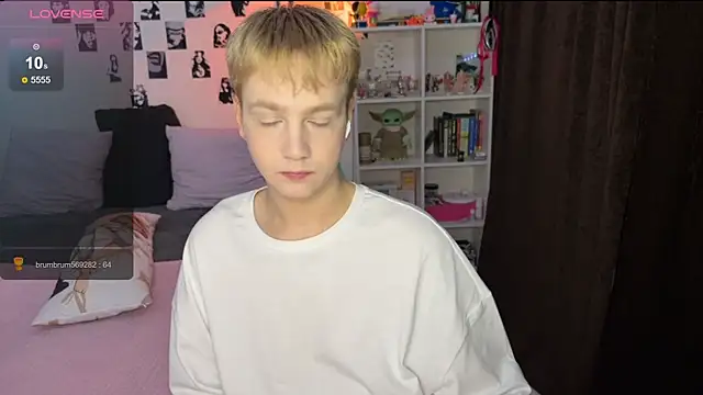 Snapshot of olivertasty chatting on November 19, 1:22 pm olivertasty online show from November 19, 1:22 pm