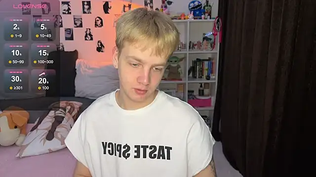 Snapshot of olivertasty chatting on November 21, 2:10 am olivertasty online show from November 21, 2:10 am