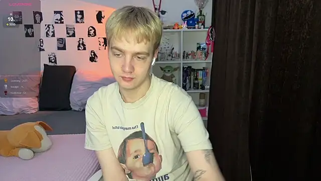 Snapshot of olivertasty chatting on November 24, 5:07 am olivertasty online show from November 24, 5:07 am