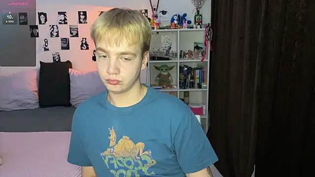 Snapshot of olivertasty chatting on November 29, 6:38 am olivertasty online show from November 29, 6:38 am