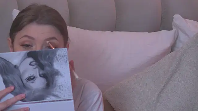 miamunn online show from March 9, 4:22 pm