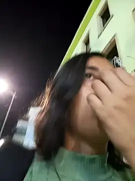 Snapshot of SharonDustLove chatting on December 19, 12:39 am SharonDustLove online show from December 19, 12:39 am