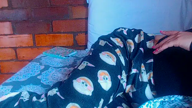 Snapshot of sabrina_v_ chatting on September 14, 5:23 pm sabrina v online show from September 14, 5:23 pm