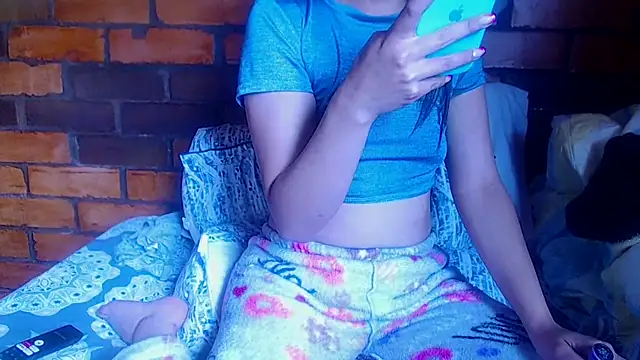 Snapshot of sabrina_v_ chatting on September 19, 4:51 pm sabrina v online show from September 19, 4:51 pm