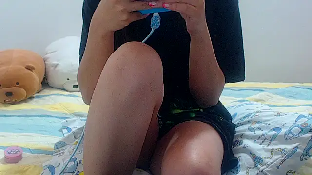 Snapshot of sabrina_v_ chatting on October 2, 12:56 pm sabrina v online show from October 2, 12:56 pm