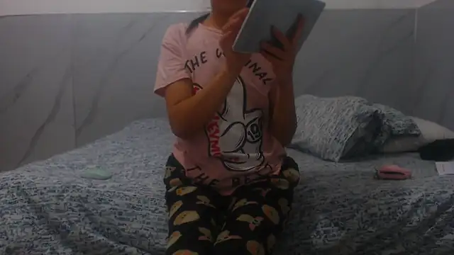 Snapshot of sabrina_v_ chatting on November 20, 9:47 pm sabrina v online show from November 20, 9:47 pm