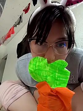 Snapshot of lareinalareinadelanal chatting on October 25, 1:51 pm lareinalareinadelanal online show from October 25, 1:51 pm