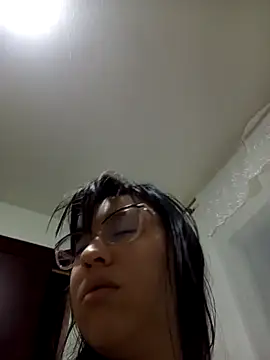 Snapshot of lareinalareinadelanal chatting on November 6, 1:23 pm lareinalareinadelanal online show from November 6, 1:23 pm