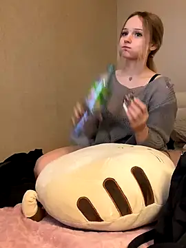 softlyblessed online show from October 9, 9:46 pm