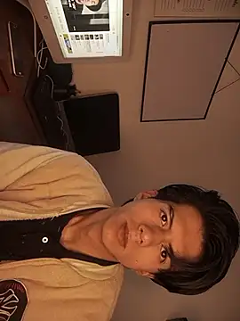 Friqui Sex online show from November 4, 3:22 pm