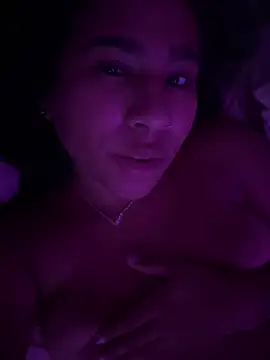 Snapshot of anto_rochiz chatting on February 18, 4:41 am anto rochiz online show from February 18, 4:41 am