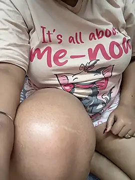 Snapshot of Seductive_Punjaban chatting on September 22, 10:39 am Seductive Punjaban online show from September 22, 10:39 am