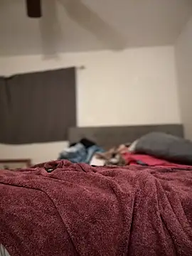 Snapshot of himNIGuys chatting on September 25, 6:44 pm himNIGuys online show from September 25, 6:44 pm