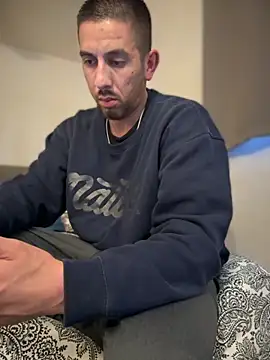 Snapshot of himNIGuys chatting on October 31, 7:26 pm himNIGuys online show from October 31, 7:26 pm