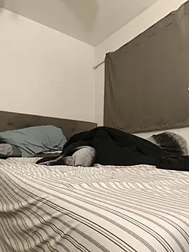 Snapshot of himNIGuys chatting on February 9, 7:56 am himNIGuys online show from February 9, 7:56 am