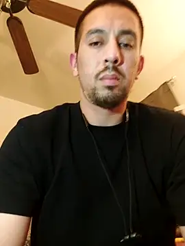 Snapshot of himNIGuys chatting on February 18, 8:21 am himNIGuys online show from February 18, 8:21 am