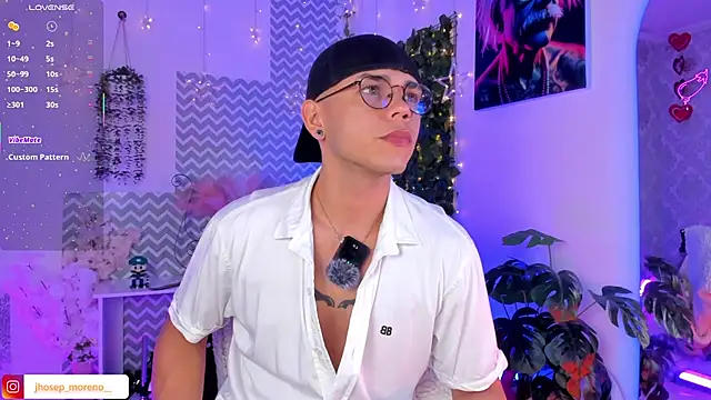 jhosepMoreno online show from April 15, 1:40 pm