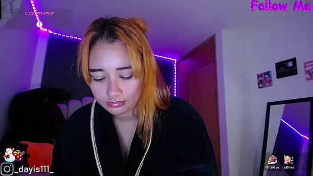 dayis sweet online show from November 5, 3:45 pm