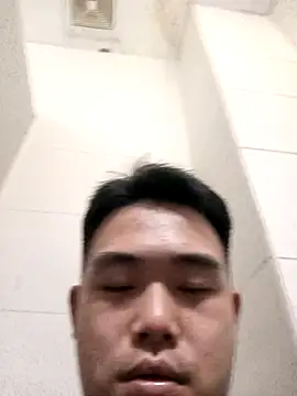 Snapshot of Bin77 chatting on November 25, 4:01 am Bin77 online show from November 25, 4:01 am