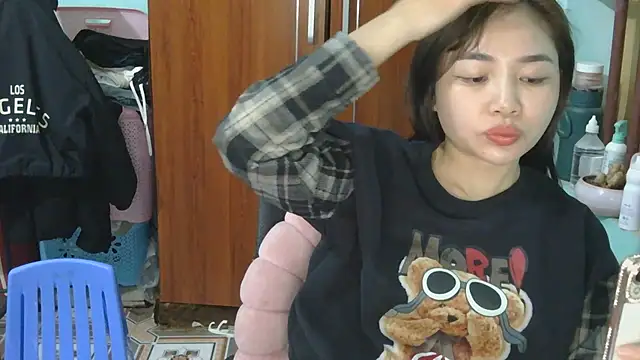 Uhem112 online show from November 28, 12:52 pm