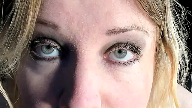 Naughty  Slave online show from January 7, 9:18 am