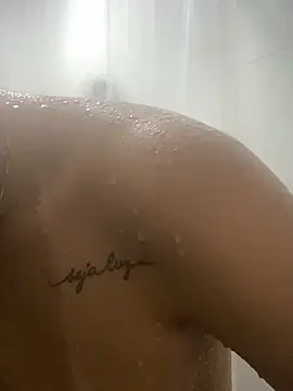 Snapshot of jujubah69 chatting on November 1, 6:04 am jujubah69 online show from November 1, 6:04 am