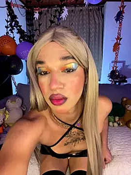 Snapshot of terra_sunligth chatting on October 18, 2:25 am terra sunligth online show from October 18, 2:25 am