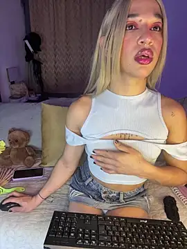 Snapshot of terra_sunligth chatting on October 22, 10:09 pm terra sunligth online show from October 22, 10:09 pm