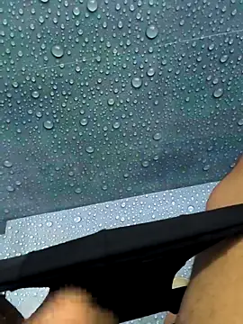 Snapshot of buntyk199 chatting on October 29, 4:37 am buntyk199 online show from October 29, 4:37 am