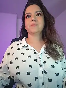 Abbyjoness21 online show from September 25, 8:01 pm