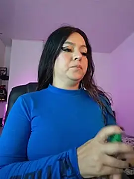 Abbyjoness21 online show from December 17, 7:20 pm