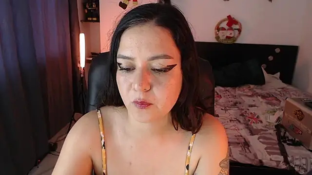 Abbyjoness21 online show from January 5, 7:39 pm