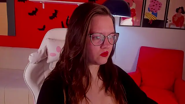 Snapshot of HelenDanvers chatting on October 26, 9:59 am HelenDanvers online show from October 26, 9:59 am