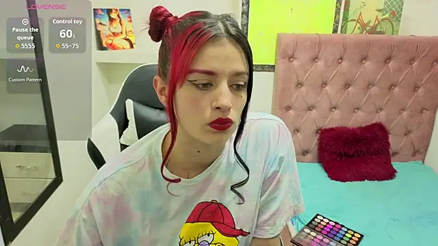 Snapshot of _lucia_21 chatting on October 9, 11:03 pm lucia 21 online show from October 9, 11:03 pm