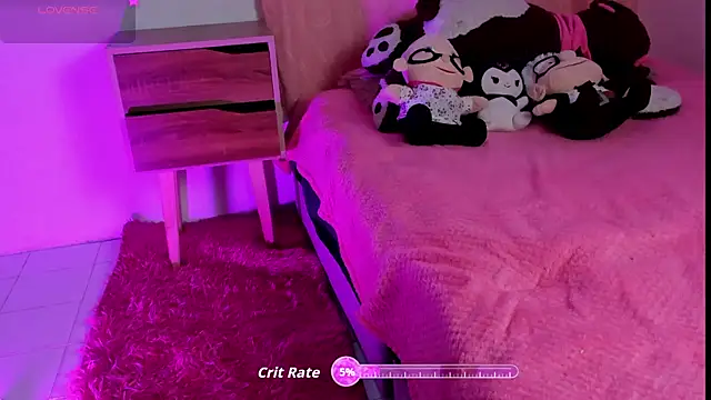 Snapshot of Alanaloiiss_ chatting on October 31, 2:56 am Alanaloiiss online show from October 31, 2:56 am