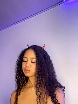 Snapshot of jadee8 chatting on October 25, 8:36 pm jadee8 online show from October 25, 8:36 pm