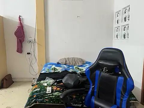 siilvestremx online show from November 22, 5:50 am