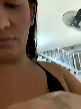 Snapshot of Sweet_vicky_hot chatting on September 18, 12:18 pm Sweet vicky hot online show from September 18, 12:18 pm