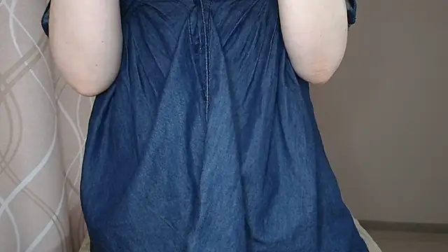 miss  Sophie online show from April 25, 1:41 pm