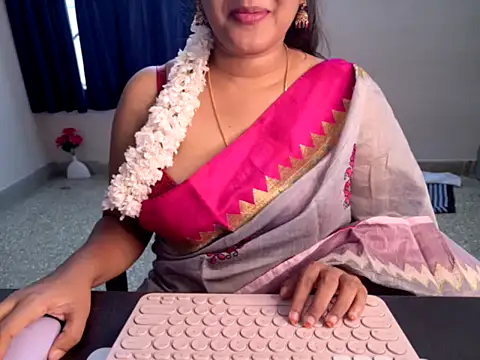 Snapshot of Anjalistar chatting on September 23, 4:15 am Anjalistar online show from September 23, 4:15 am