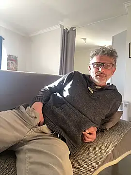 max219 online show from March 29, 4:29 pm