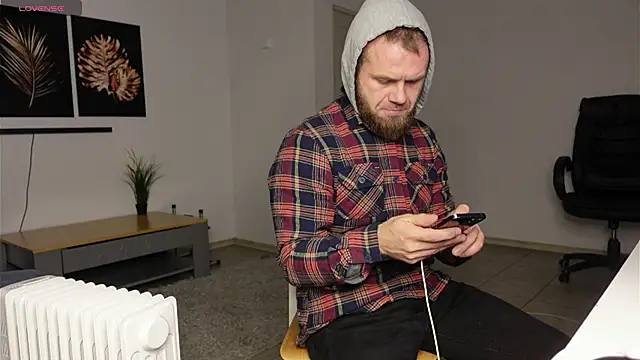 Snapshot of Stewart_Barnz chatting on December 22, 4:31 am Stewart Barnz online show from December 22, 4:31 am