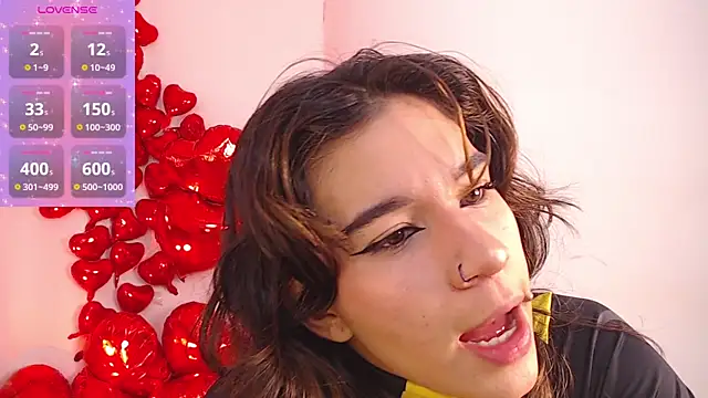 Snapshot of miascarlet_16 chatting on October 1, 1:28 pm miascarlet 16 online show from October 1, 1:28 pm