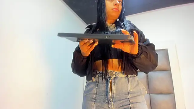 Snapshot of Mia_lopez__ chatting on October 10, 1:21 pm Mia lopez online show from October 10, 1:21 pm