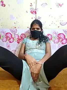 Snapshot of ranisanthutelugu chatting on November 23, 11:54 am ranisanthutelugu online show from November 23, 11:54 am