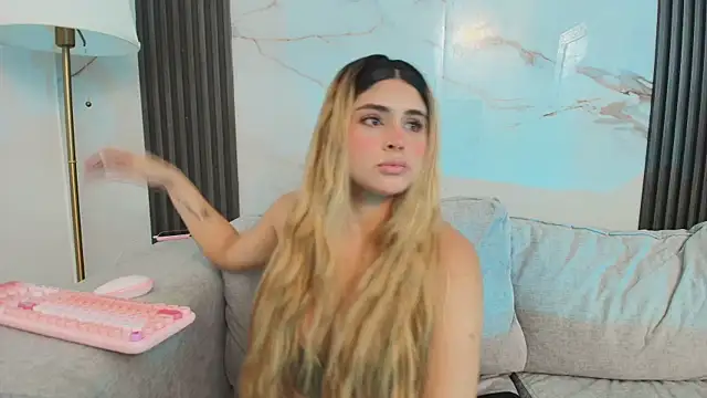 Snapshot of sharon_greey chatting on November 14, 8:51 pm sharon greey online show from November 14, 8:51 pm