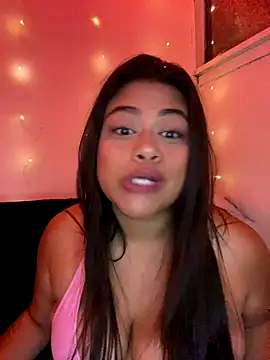 Snapshot of NattashaMore_0719 chatting on December 2, 12:49 am NattashaMore 0719 online show from December 2, 12:49 am