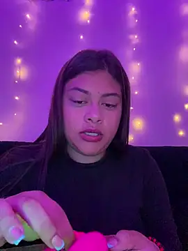 Snapshot of NattashaMore_0719 chatting on December 5, 2:42 am NattashaMore 0719 online show from December 5, 2:42 am